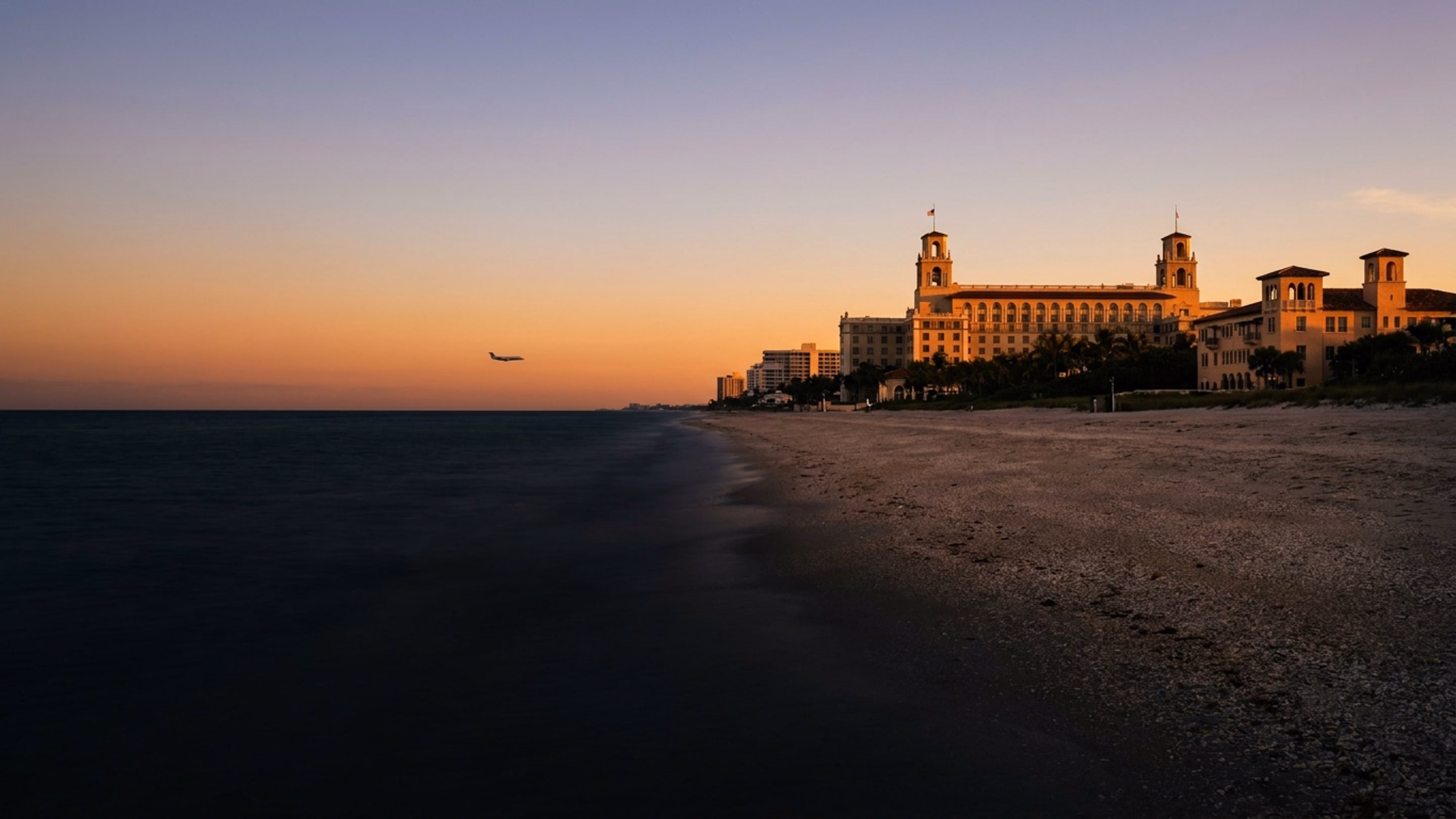 Jet privado en Palm Beach–President Donald J. Trump
