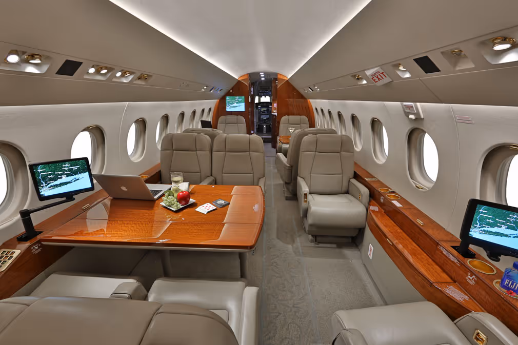 Falcon 2000LXS Interno 2