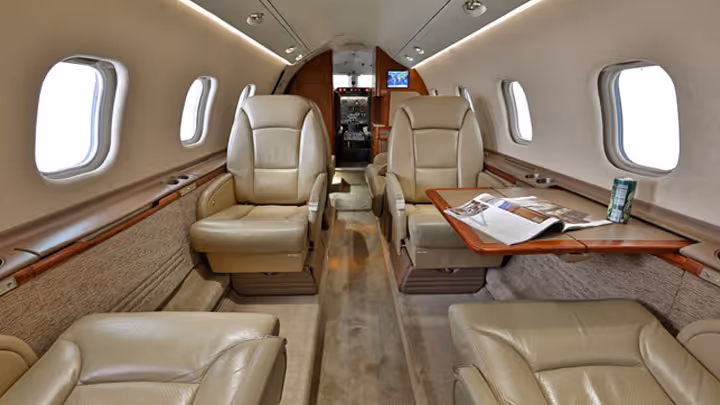 Learjet 60 Innenansicht 2