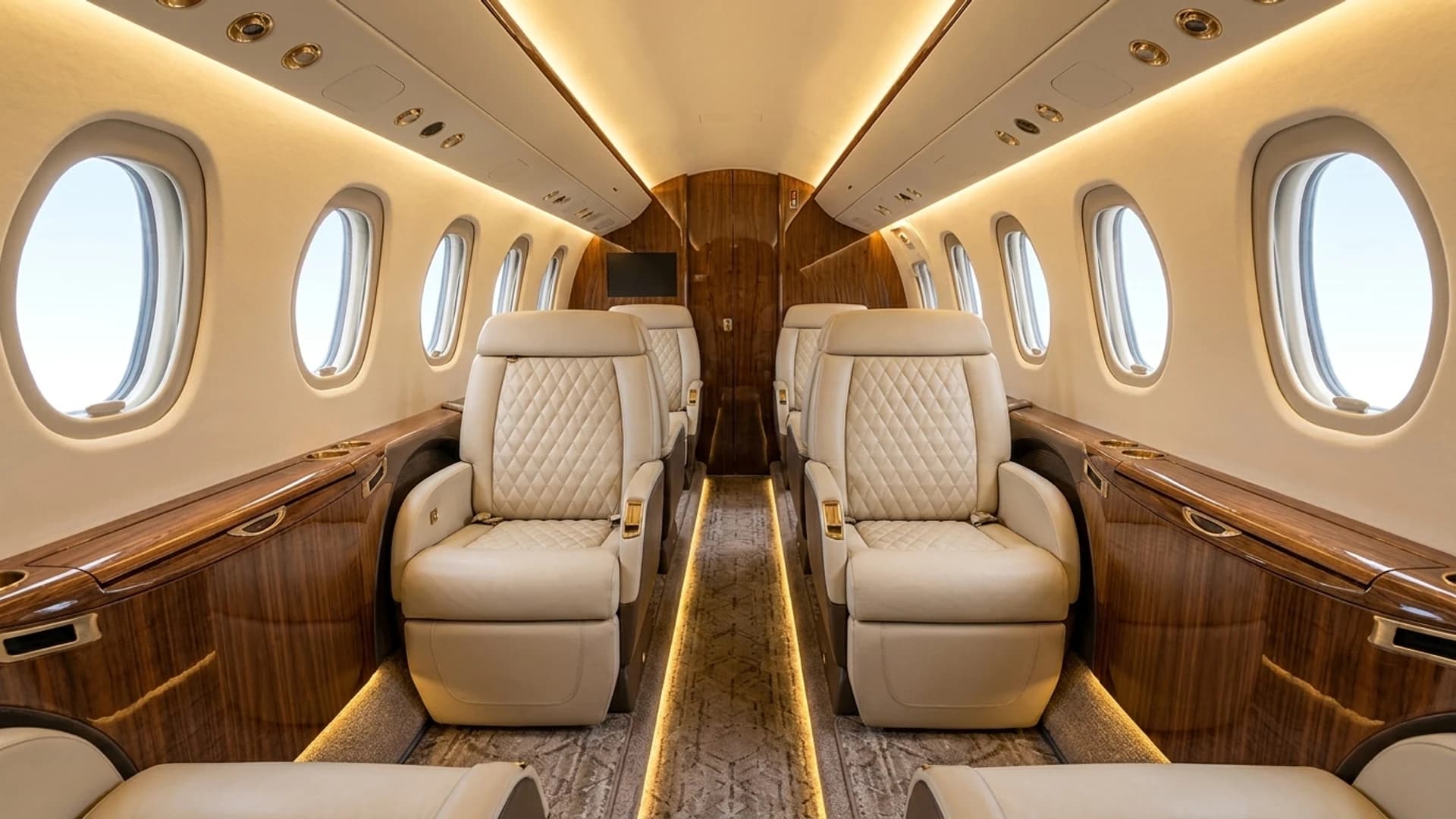 Citation Longitude Cabin Layout 3