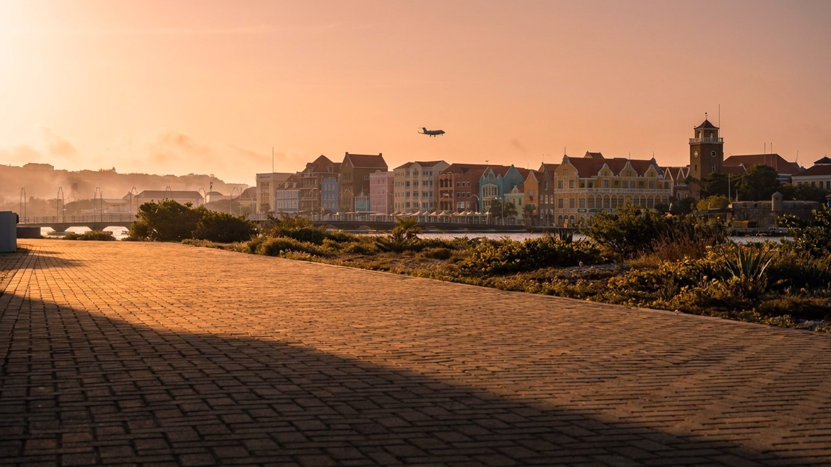 Oranjestad private jet aviation hub