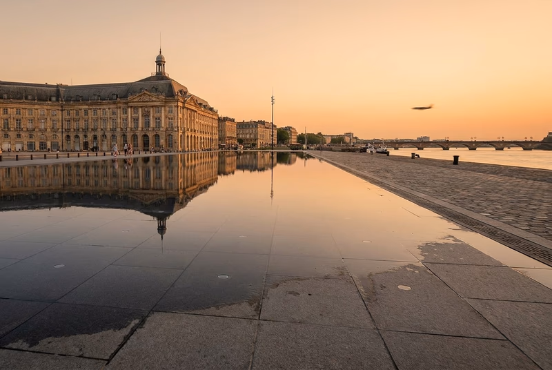 Jet privé sur le tarmac à Bordeaux