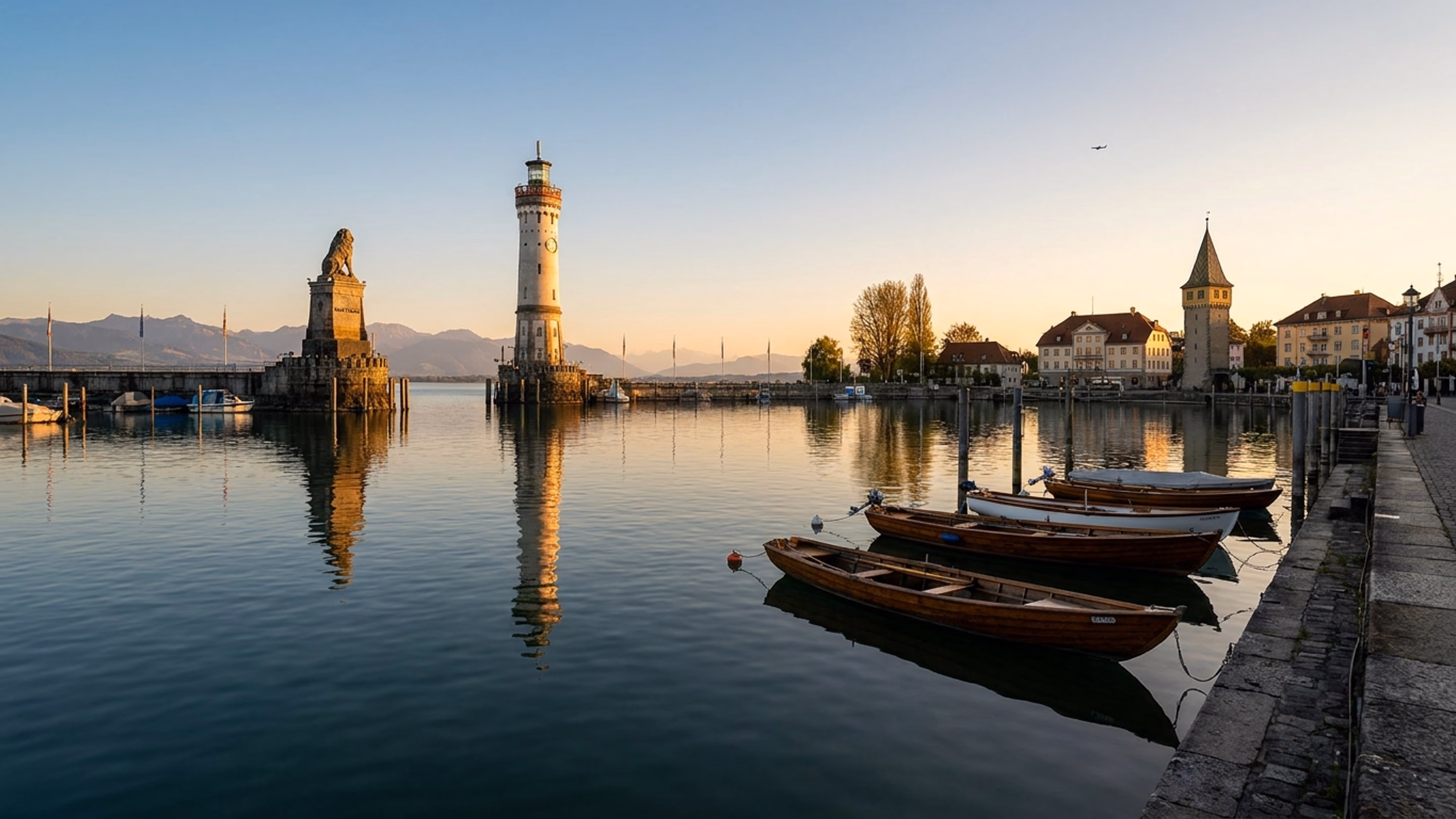 Private jet at Lindau–Hunt Field