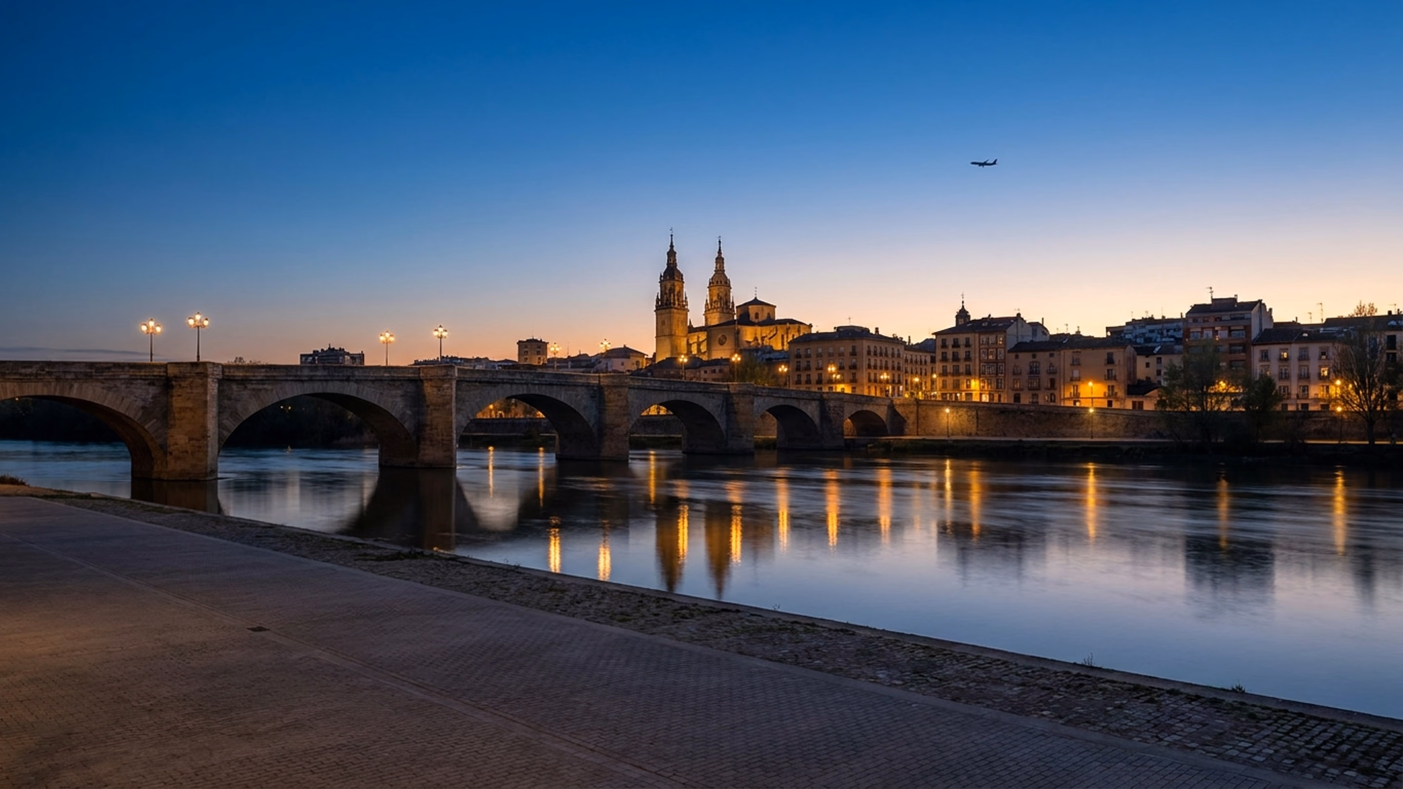 Logroño-Agoncillo private jet aviation hub