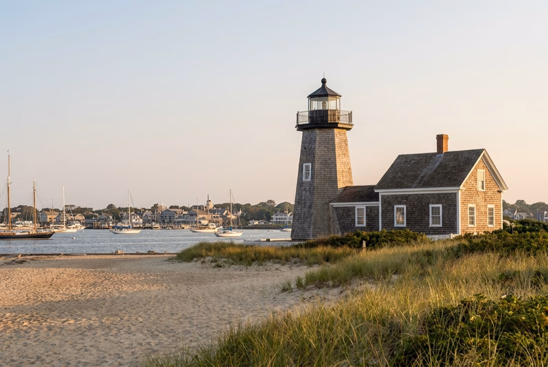 Private jet to Nantucket