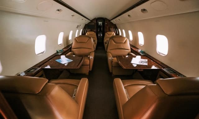 Challenger 300 Sitzplätze 5