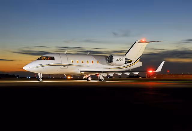 Challenger 601-3R private jet exterior