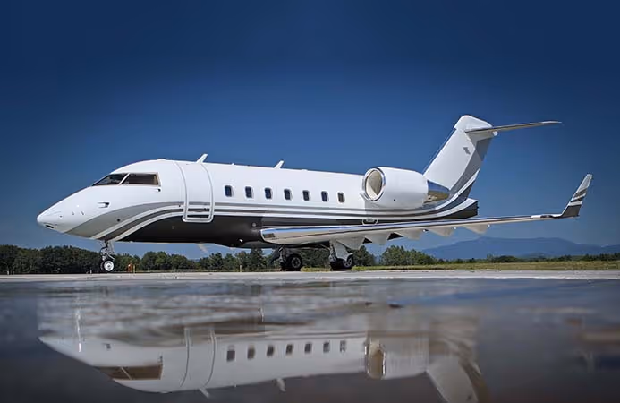 Challenger 604 private jet exterior