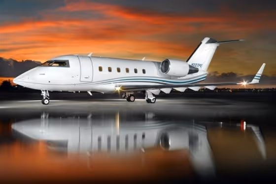 CL-601 private jet exterior
