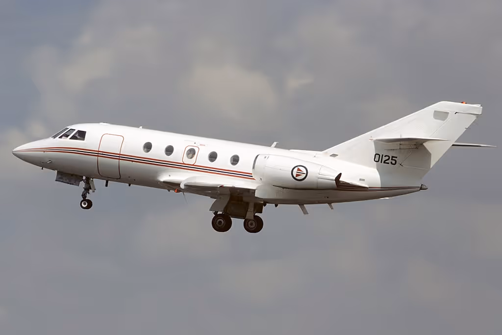 Falcon 20-C5 private jet exterior