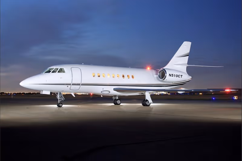 Falcon 2000EX EASy private jet exterior