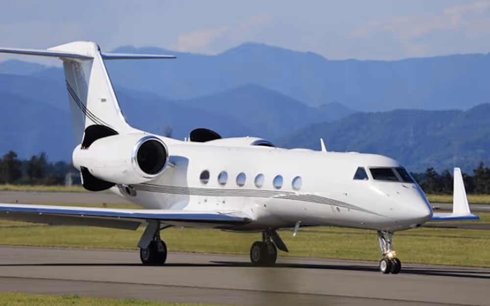 G450 private jet exterior