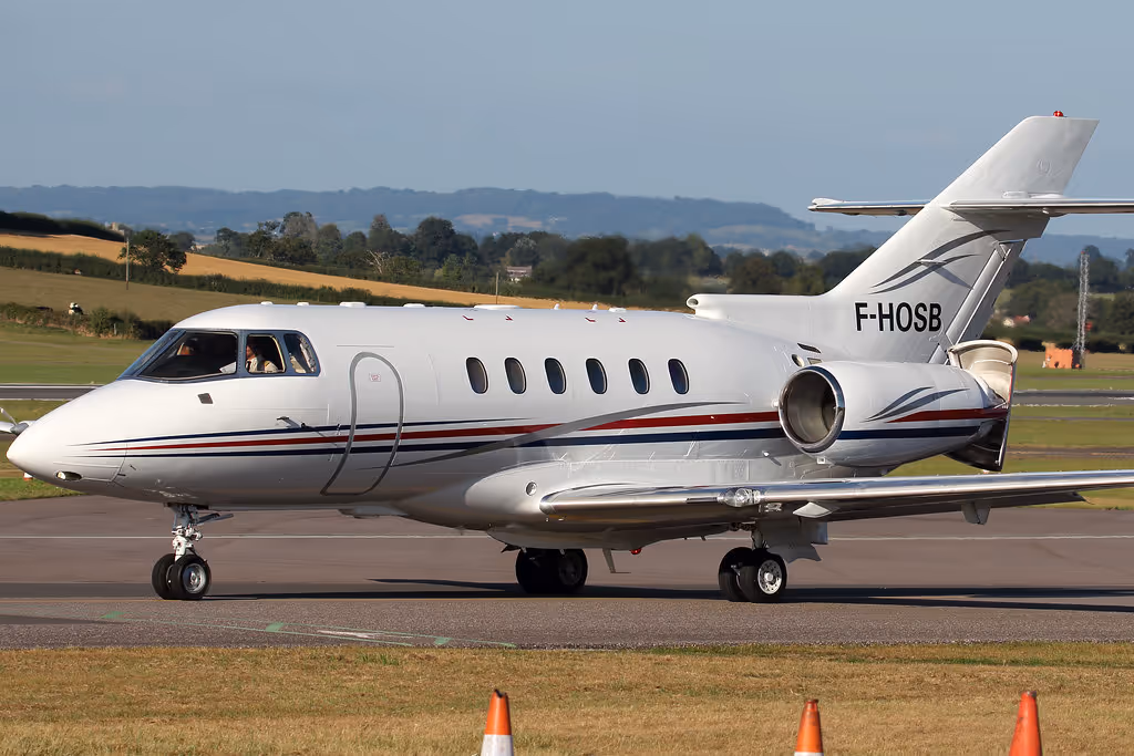 Hawker 750 XP private jet exterior