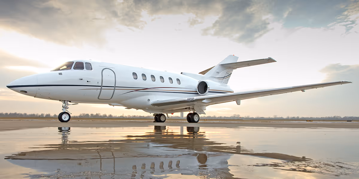 Hawker 800 B private jet exterior