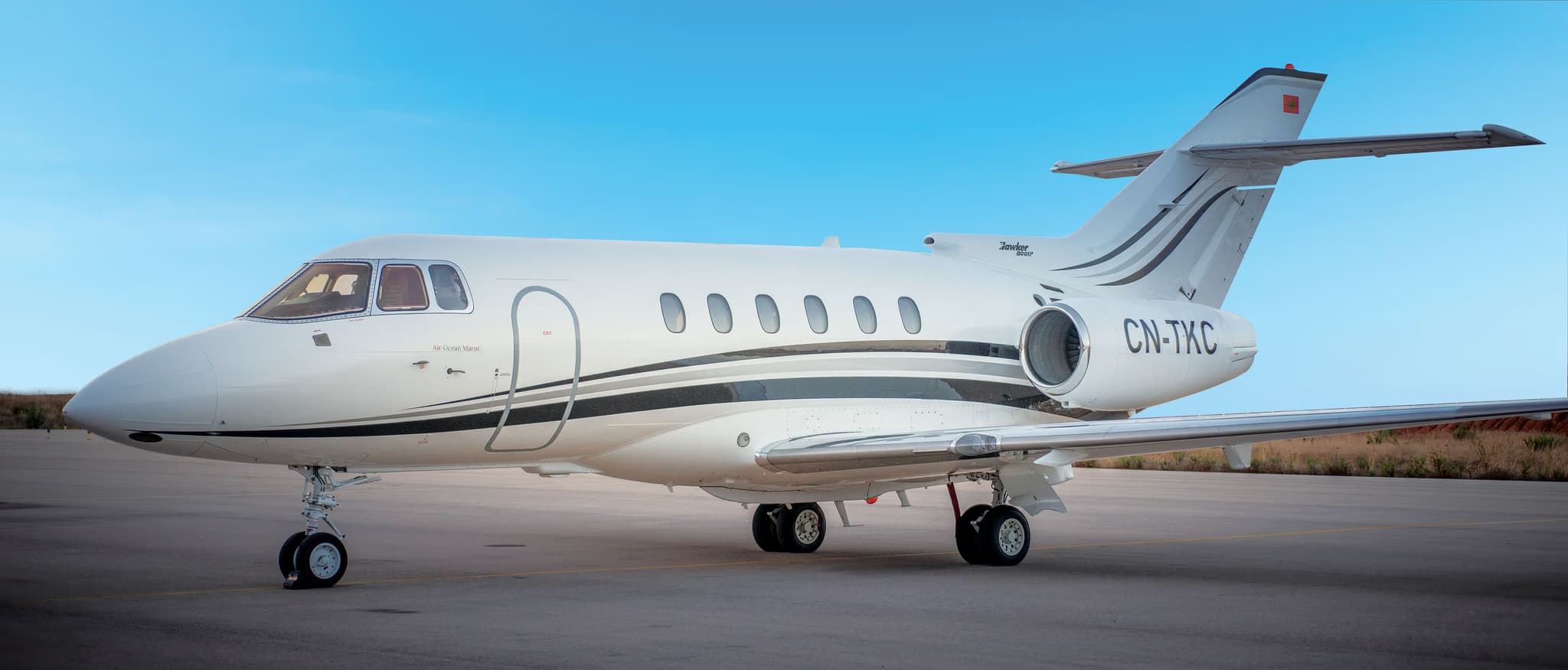 Hawker 800XPi private jet exterior