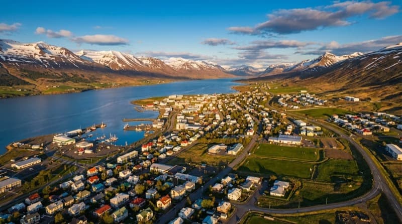 Private jet to Akureyri