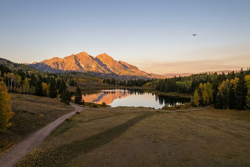 Private jet charter to Aspen — fly from New York