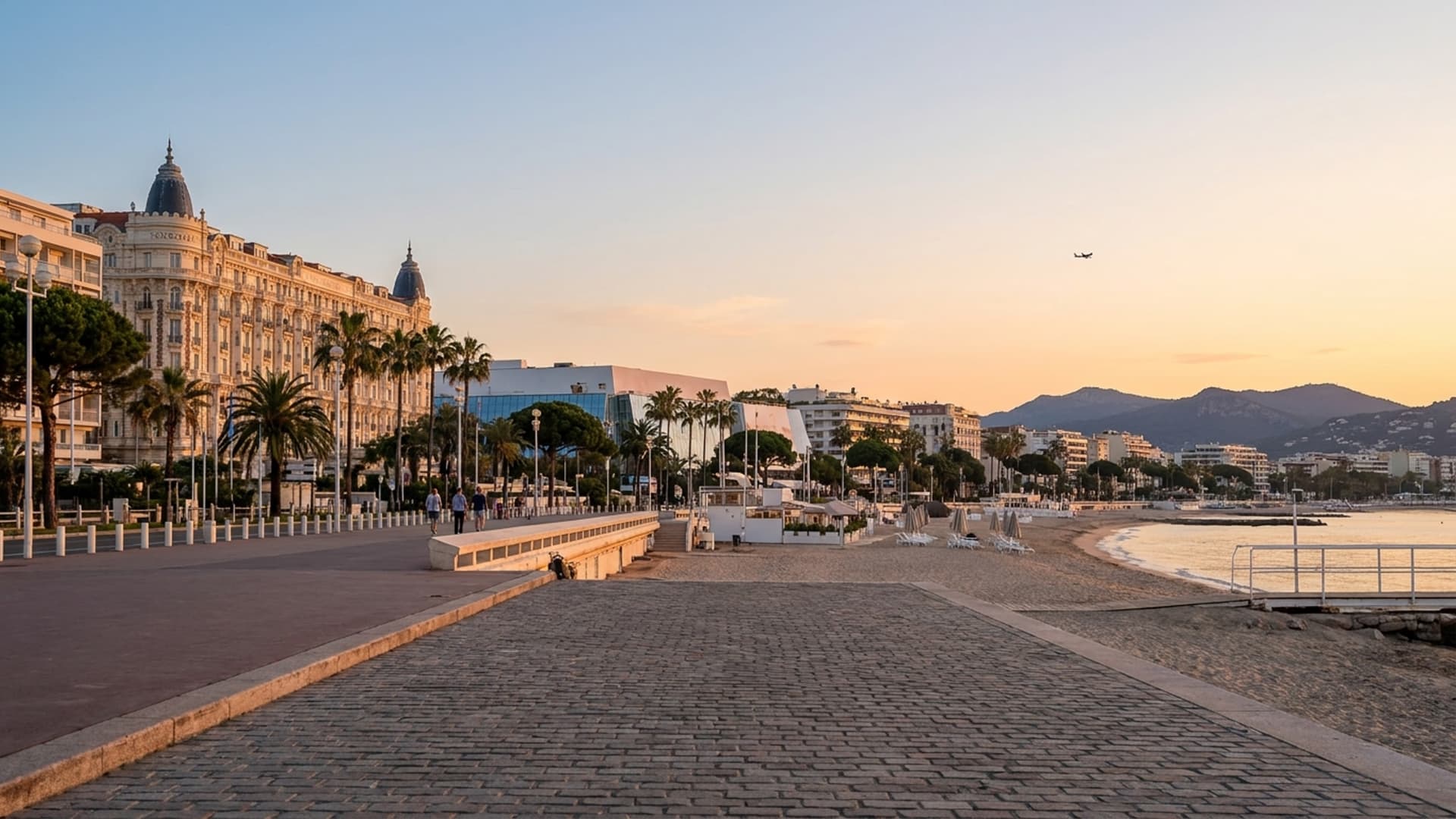 Privatjet in Cannes–Mandelieu