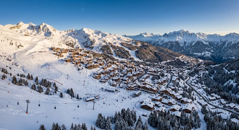 Private jet charter to Courchevel — fly from Paris