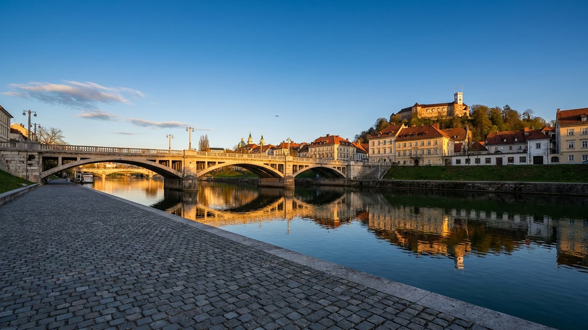 Privatjet in Laibach–Ljubljana Jože Pučnik