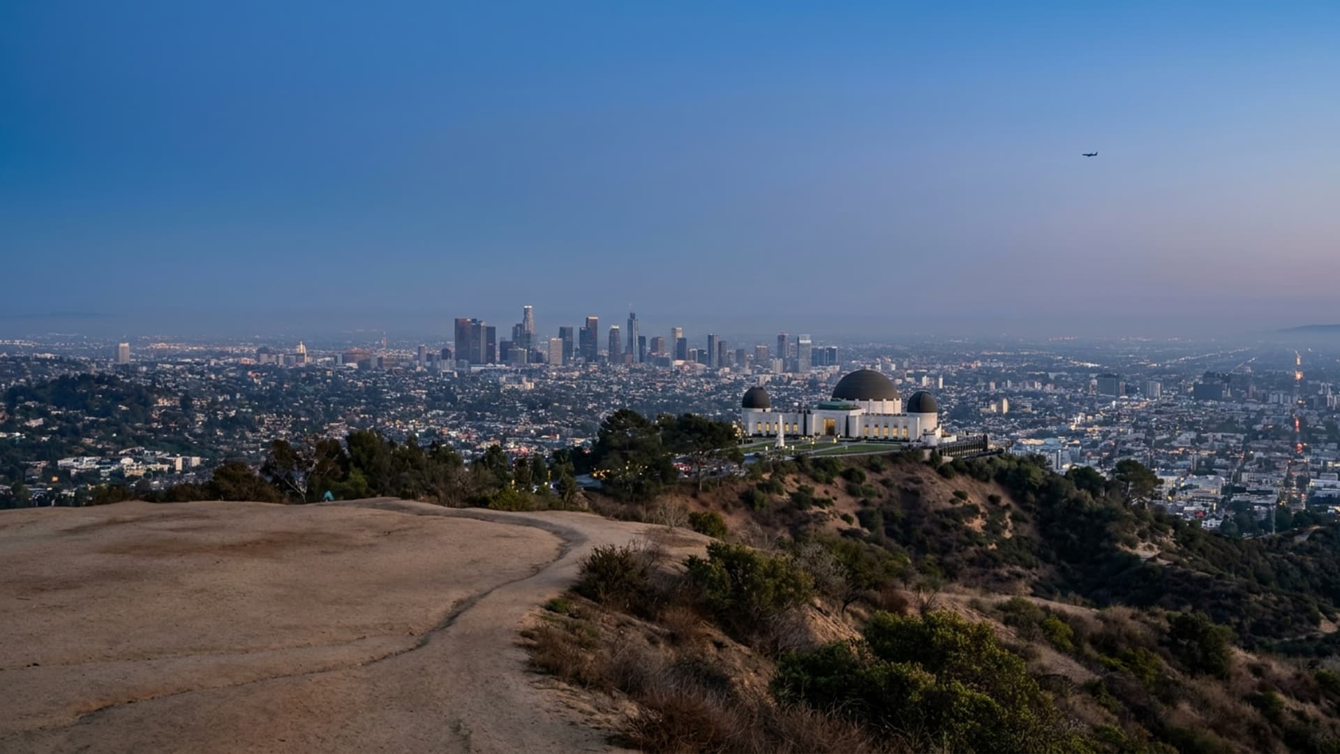 Los Angeles private jet aviation hub