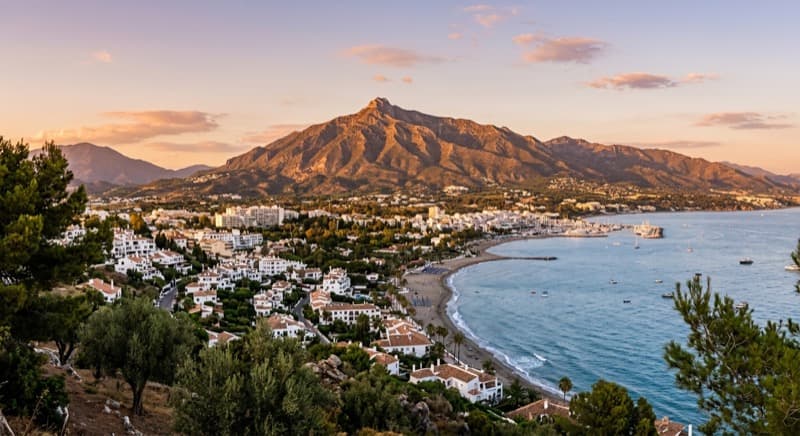 Private jet charter to Marbella — fly from Londres