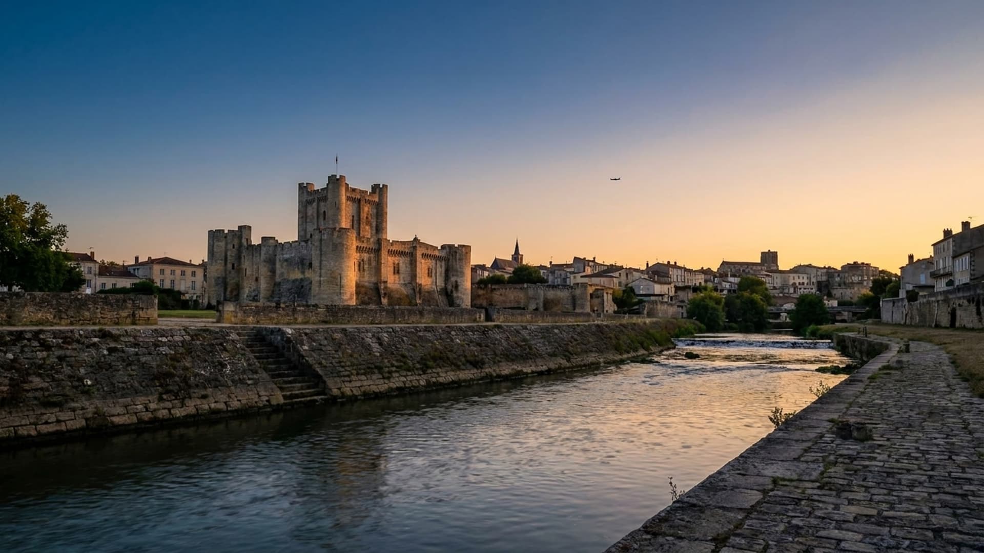 Privatjet in Niort-Souché