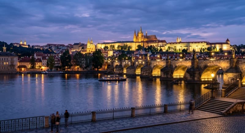 Private jet charter to Prague — fly from Londres