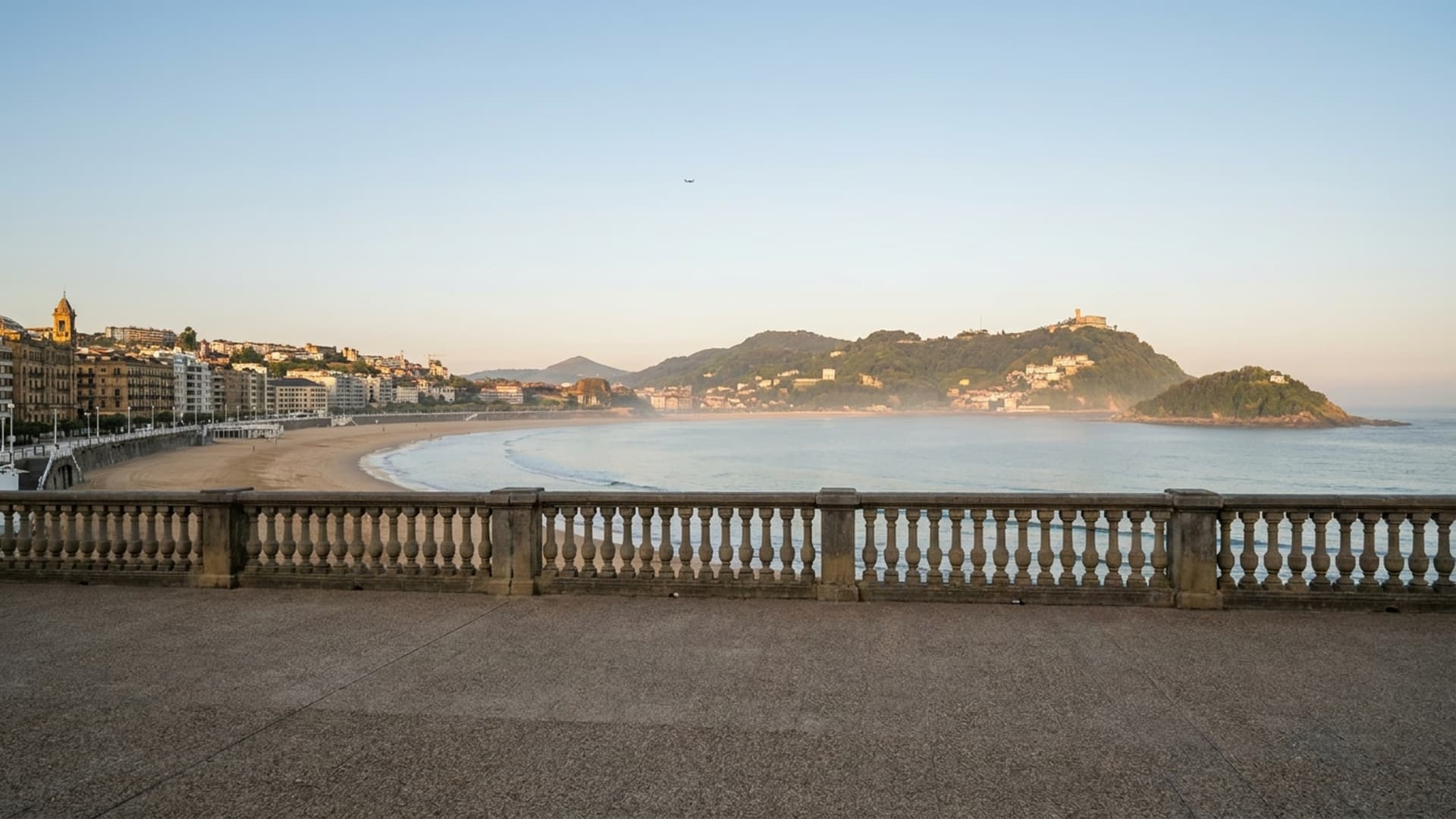 San Sebastian private jet aviation hub