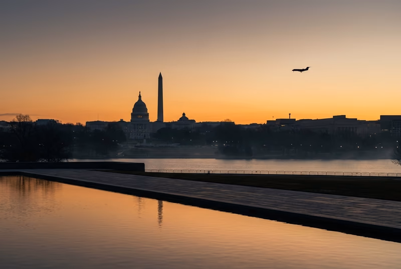 Private jet charter to Washington — fly from Londra
