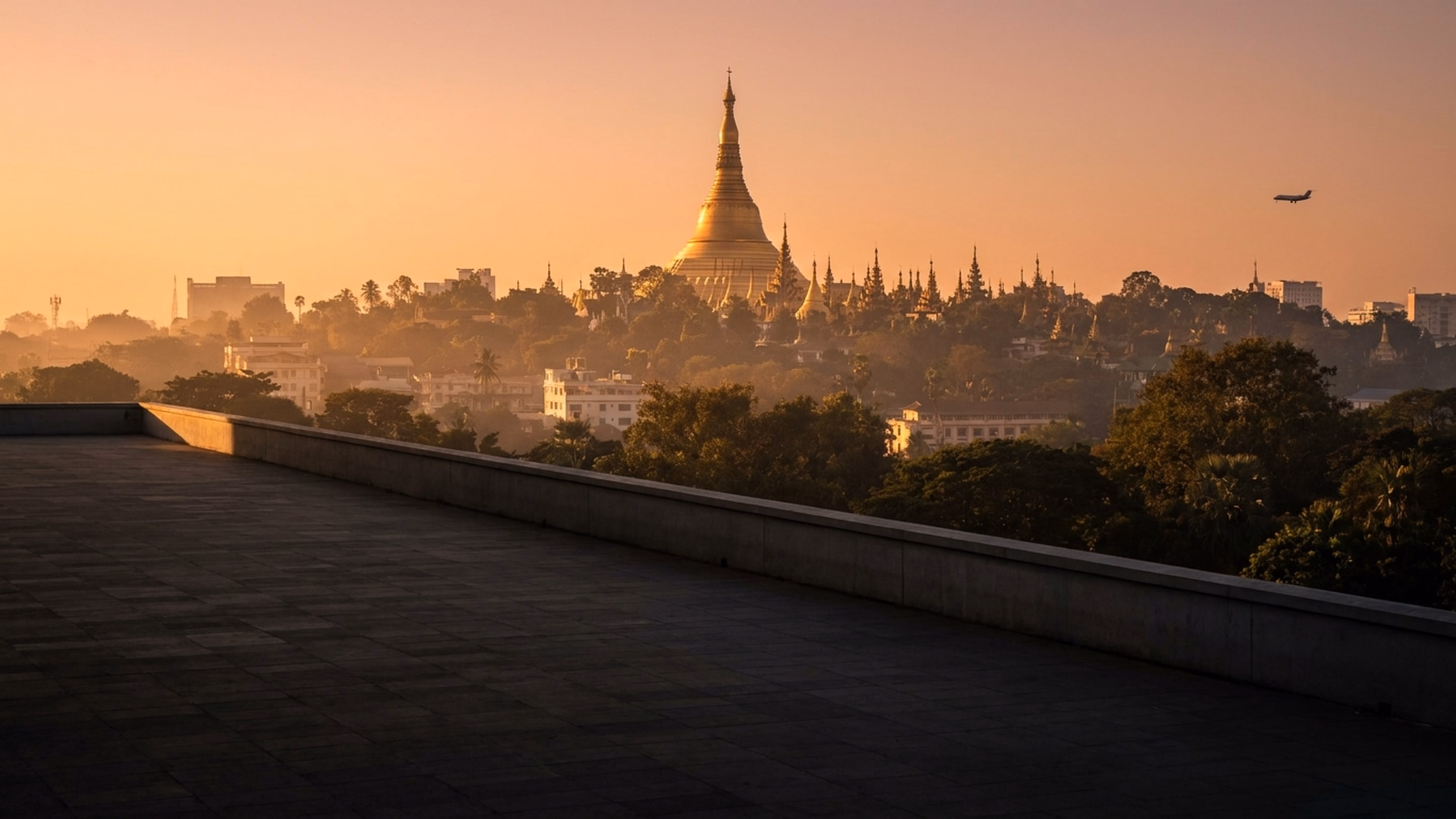 Privatjet in Rangun–Yangon